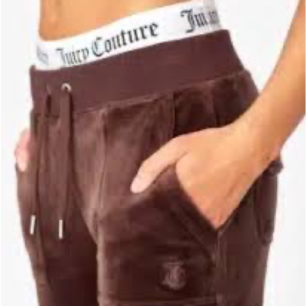 JUICY COURTURE CAPRI SWEATPANTS!